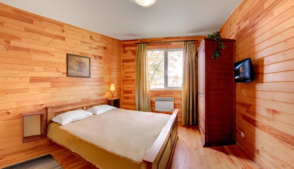 Mayak Resort Kamjanyi Potoki Szoba fotó